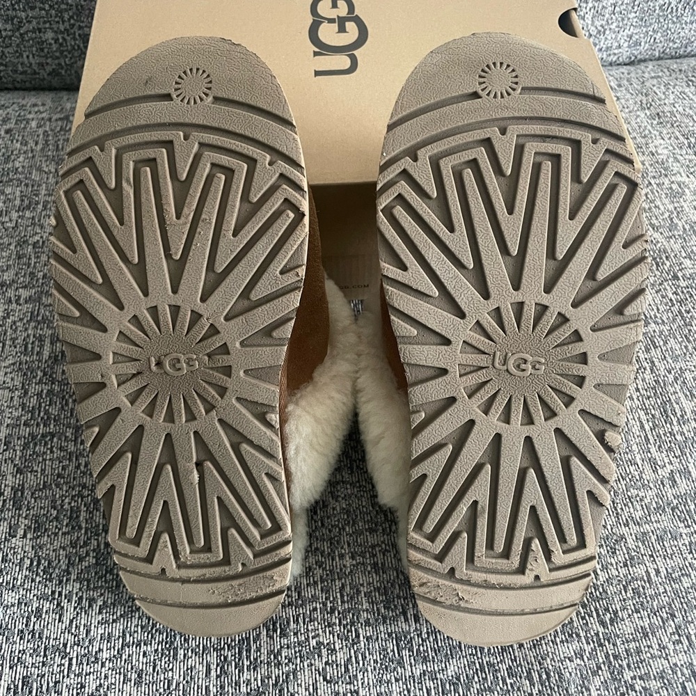 UGG Chestnut Suede Shearling Clogs Platform Size … - image 5